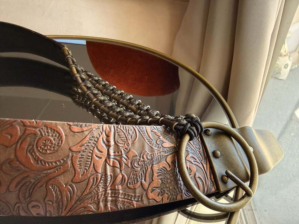 Suzi Roher Embossed Leather Chain Accent Statement Belt XL